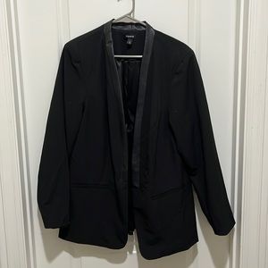 Torrid Black Collarless Leather Lined Tuxedo Blazer